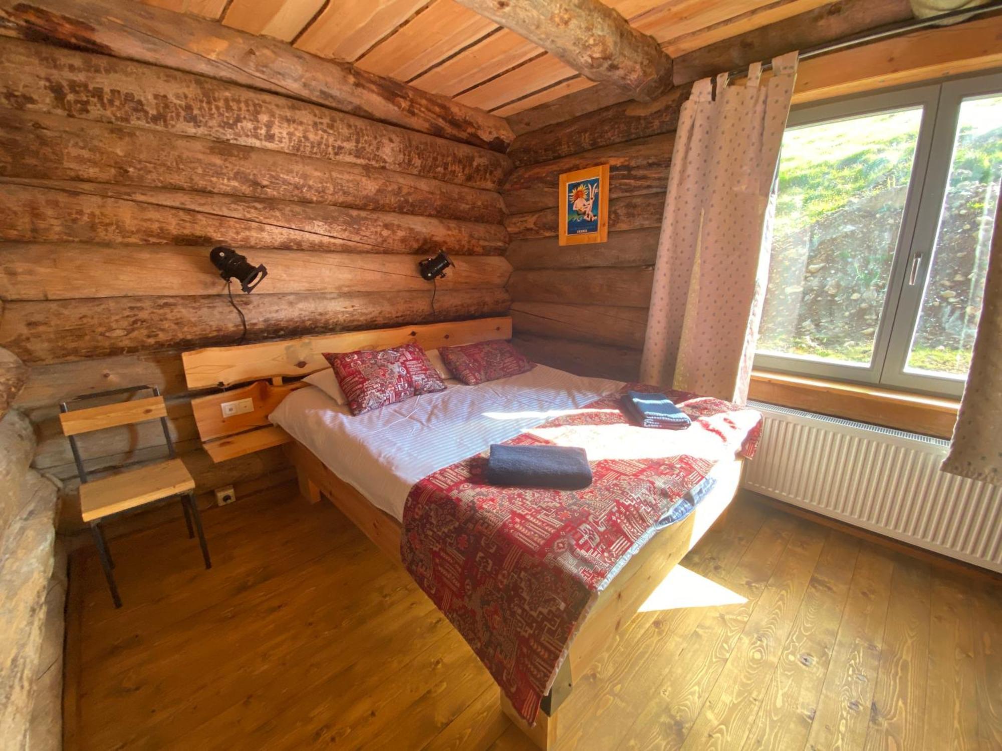 Mountain Cricket Chalets And Apartments Гудаури Номер фото